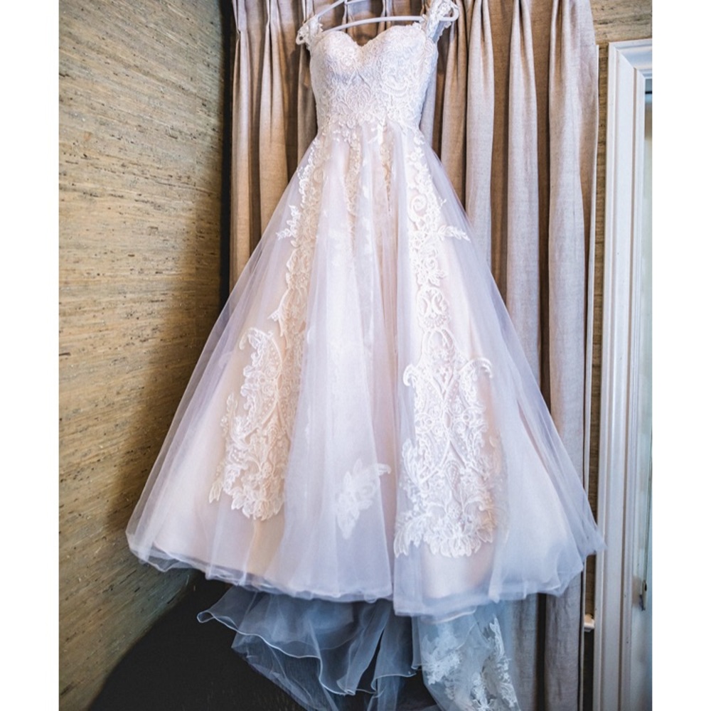 Stella York sweetheart ballgown with off the shoulder straps